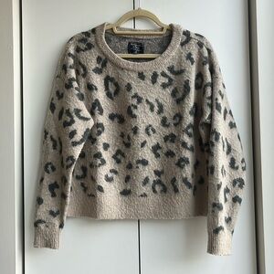 Abercrombie leopard print sweater - M